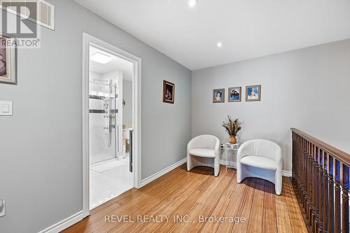 10 Kopperfield Lane, Hamilton, ON - Indoor Photo Showing Other Room