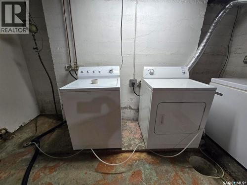 142 First Street W, Glenavon, SK - Indoor Photo Showing Laundry Room