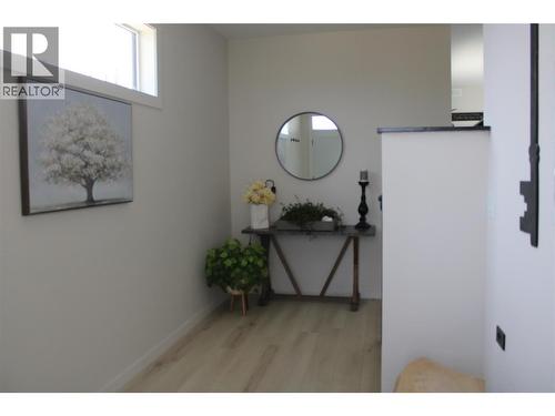 2545 Panoramic Way, Blind Bay, BC - Indoor Photo Showing Other Room