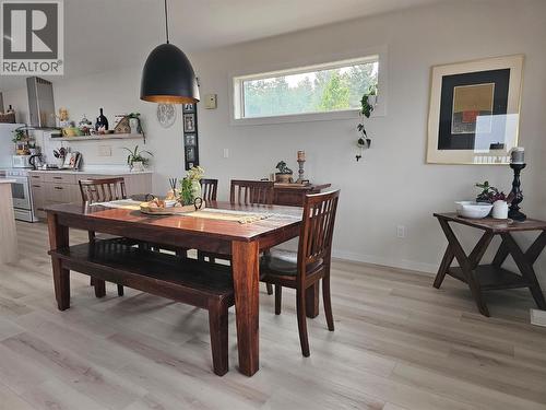 2545 Panoramic Way, Blind Bay, BC - Indoor Photo Showing Dining Room