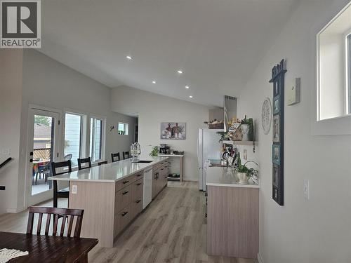 2545 Panoramic Way, Blind Bay, BC - Indoor