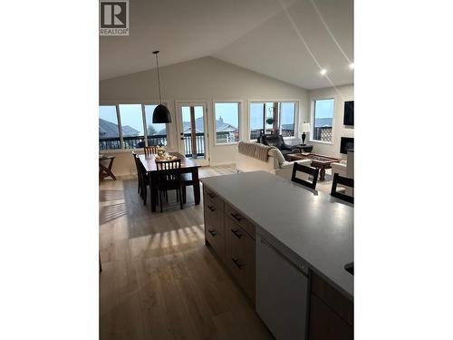 2545 Panoramic Way, Blind Bay, BC - Indoor