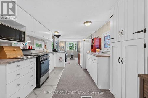 2 - 3266 Pierce Road, Ottawa, ON - Indoor Photo Showing Kitchen