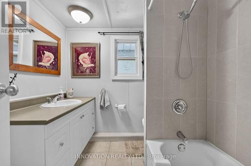 2 - 3266 Pierce Road, Ottawa, ON - Indoor Photo Showing Bathroom