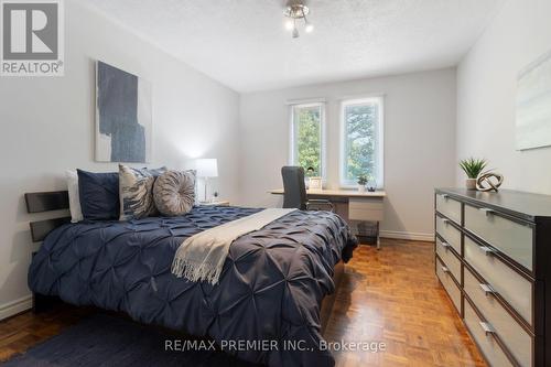 85 Calgary Gardens, Vaughan, ON - Indoor Photo Showing Bedroom
