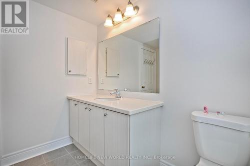 1 Mackenzie'S Stand Avenue, Markham, ON - Indoor Photo Showing Bathroom