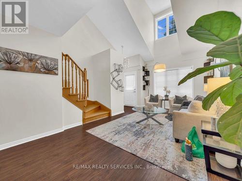 35 Peachleaf Crescent, Brampton, ON - Indoor Photo Showing Other Room