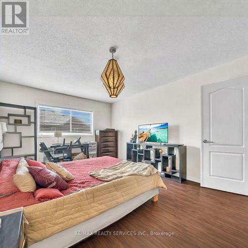35 Peachleaf Crescent, Brampton, ON - Indoor Photo Showing Bedroom