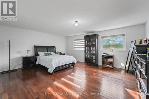 4778 Crystal Rose Drive, Mississauga, ON - Indoor Photo Showing Bedroom