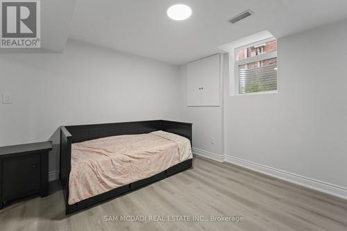 4778 Crystal Rose Drive, Mississauga, ON - Indoor Photo Showing Bedroom