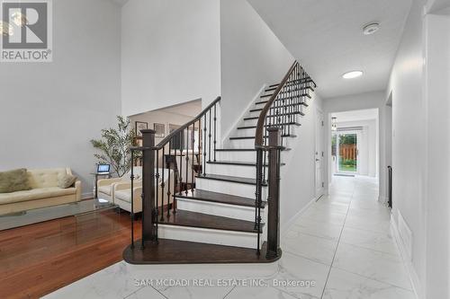 4778 Crystal Rose Drive, Mississauga, ON - Indoor Photo Showing Other Room