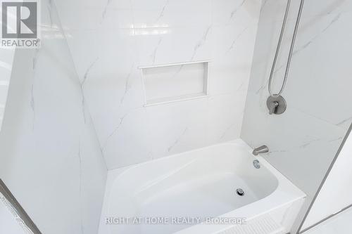 62 Hazel Street, St. Catharines, ON - Indoor Photo Showing Bathroom