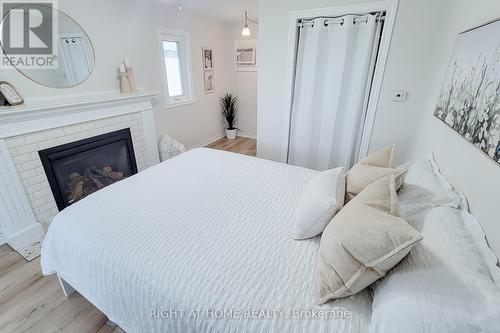 62 Hazel Street, St. Catharines, ON - Indoor Photo Showing Bedroom