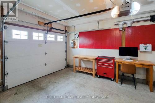62 Hazel Street, St. Catharines, ON - Indoor Photo Showing Garage
