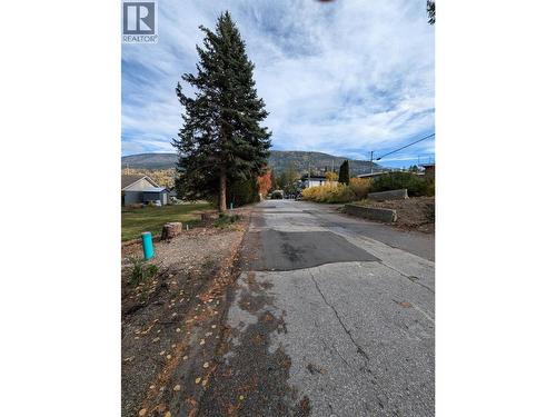 802 Gore Street W, Nelson, BC 