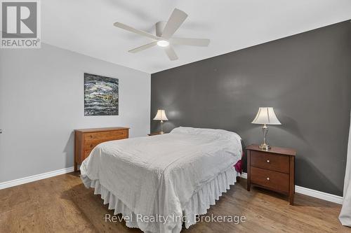 459 Cedar Point Road, Tiny, ON - Indoor Photo Showing Bedroom