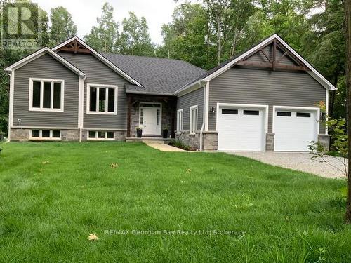 5 Oakwood Avenue S, Tiny, ON - Outdoor With Facade