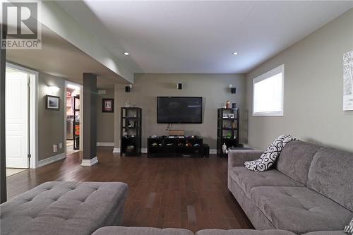 3086 Rebecca Street, Val Caron, ON - Indoor Photo Showing Living Room