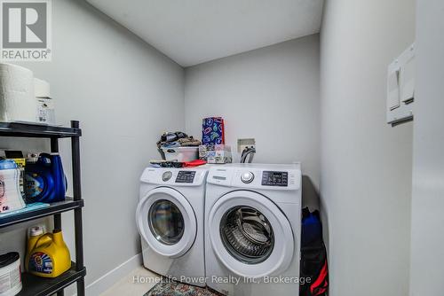 233 Red Clover Court, Kitchener, ON - Indoor Photo Showing Laundry Room