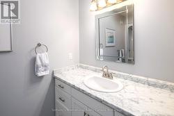 main upper level 4pc bath - 