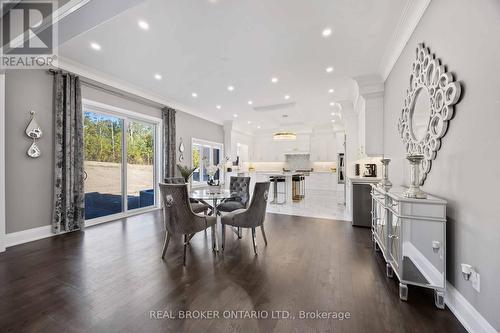 2236 Pemberton Way, Innisfil, ON - Indoor Photo Showing Dining Room