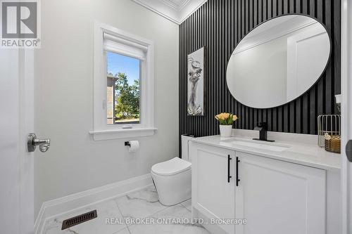 2236 Pemberton Way, Innisfil, ON - Indoor Photo Showing Bathroom