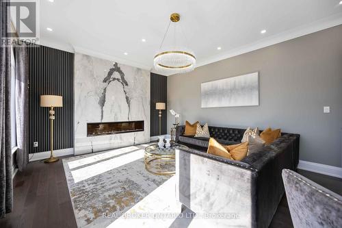 2236 Pemberton Way, Innisfil, ON - Indoor