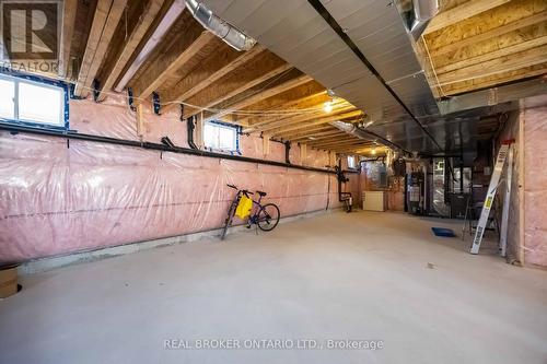 2236 Pemberton Way, Innisfil, ON - Indoor Photo Showing Garage