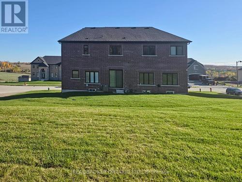 2236 Pemberton Way, Innisfil, ON - Outdoor