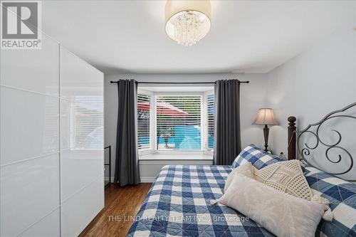163 Orchard Heights Boulevard, Aurora, ON - Indoor Photo Showing Bedroom