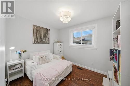 163 Orchard Heights Boulevard, Aurora, ON - Indoor Photo Showing Bedroom