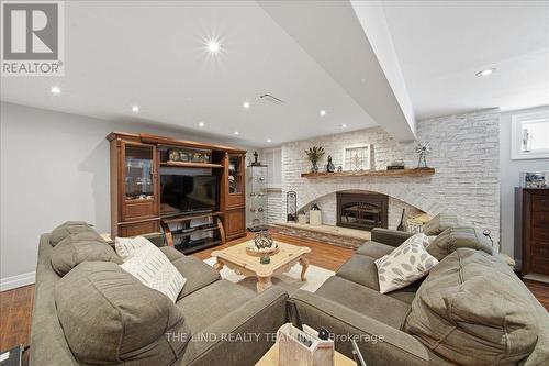163 Orchard Heights Boulevard, Aurora, ON - Indoor Photo Showing Living Room With Fireplace