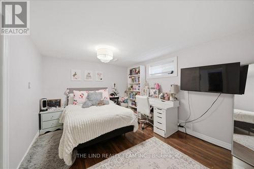 163 Orchard Heights Boulevard, Aurora, ON - Indoor Photo Showing Bedroom