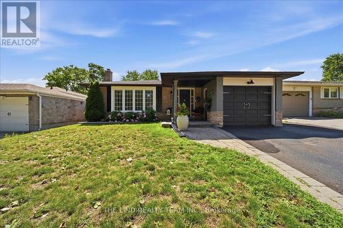 163 Orchard Heights Boulevard, Aurora, ON - Outdoor