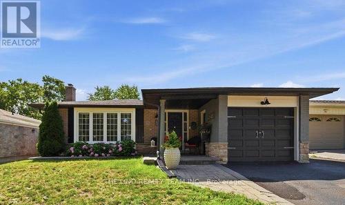 163 ORCHARD HEIGHTS BOULEVARD  Aurora, ON L4G 3A3
