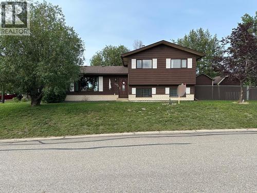 5128 44 Place Ne, Chetwynd, BC - Outdoor