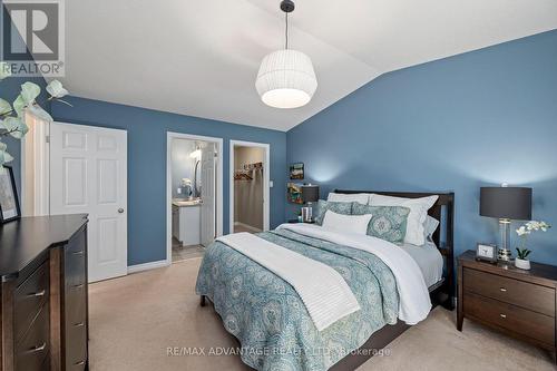 39 - 620 Thistlewood Drive, London North (North C), ON - Indoor Photo Showing Bedroom