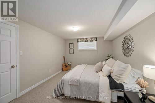 39 - 620 Thistlewood Drive, London North (North C), ON - Indoor Photo Showing Bedroom