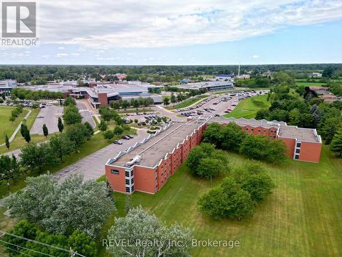 552 First Avenue, Welland (N. Welland), ON - Outdoor With View