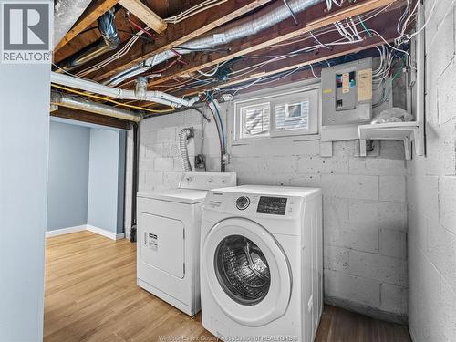 962 Askin, Windsor, ON - Indoor Photo Showing Laundry Room