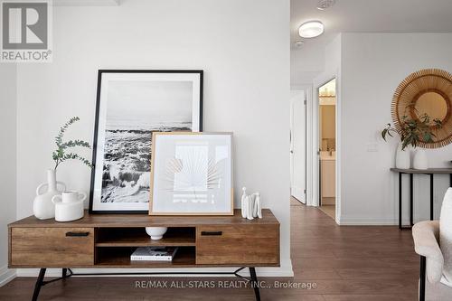 2103 - 286 Main Street, Toronto, ON - Indoor Photo Showing Other Room