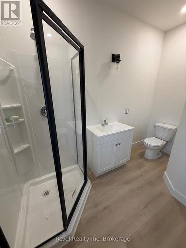 4205 Highway 17 E, Papineau-Cameron (Papineau Cameron), ON - Indoor Photo Showing Bathroom