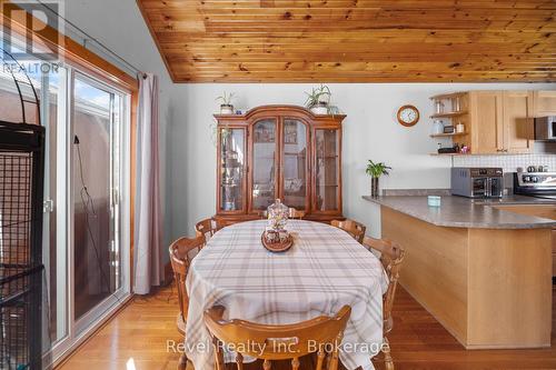 2242 Highway 124, Whitestone (Dunchurch), ON - Indoor Photo Showing Dining Room