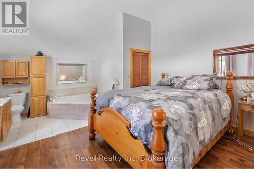 2242 Highway 124, Whitestone (Dunchurch), ON - Indoor Photo Showing Bedroom