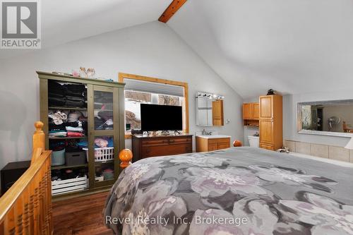 2242 Highway 124, Whitestone (Dunchurch), ON - Indoor Photo Showing Bedroom