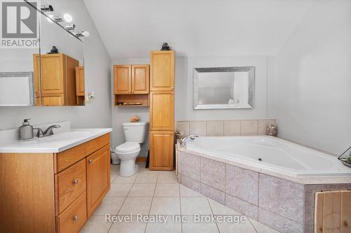 2242 Highway 124, Whitestone (Dunchurch), ON - Indoor Photo Showing Bathroom