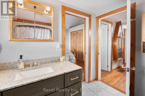 2242 Highway 124, Whitestone (Dunchurch), ON - Indoor Photo Showing Bathroom