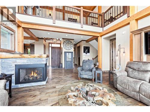 5419 Lookout Ridge Place, Sun Peaks, BC - Indoor Photo Showing Living Room With Fireplace