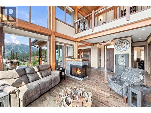 5419 Lookout Ridge Place, Sun Peaks, BC - Indoor Photo Showing Living Room With Fireplace