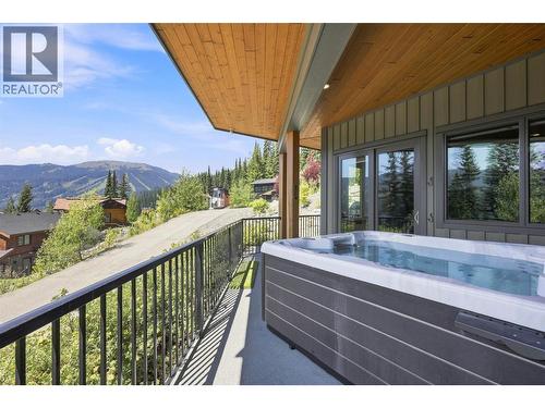 5419 Lookout Ridge Place, Sun Peaks, BC - Outdoor With Exterior